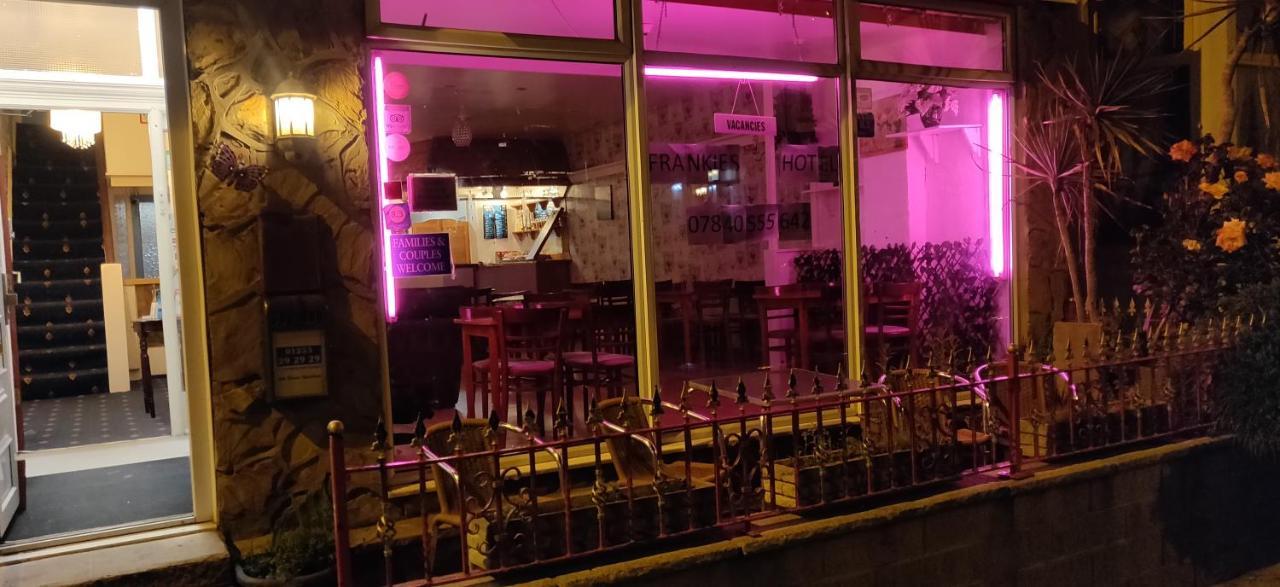 Frankies Hotel - Blackpool — Photos 1